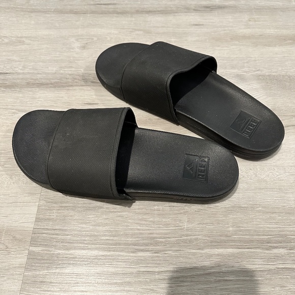 Reef Slides - Picture 3 of 3